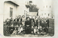 Діти біля церкви Воскресіння в Жидачеві (1934).png