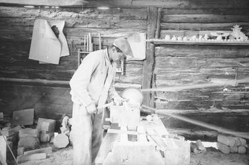 Алебастрова майстерня в Журавно (1938) (2)