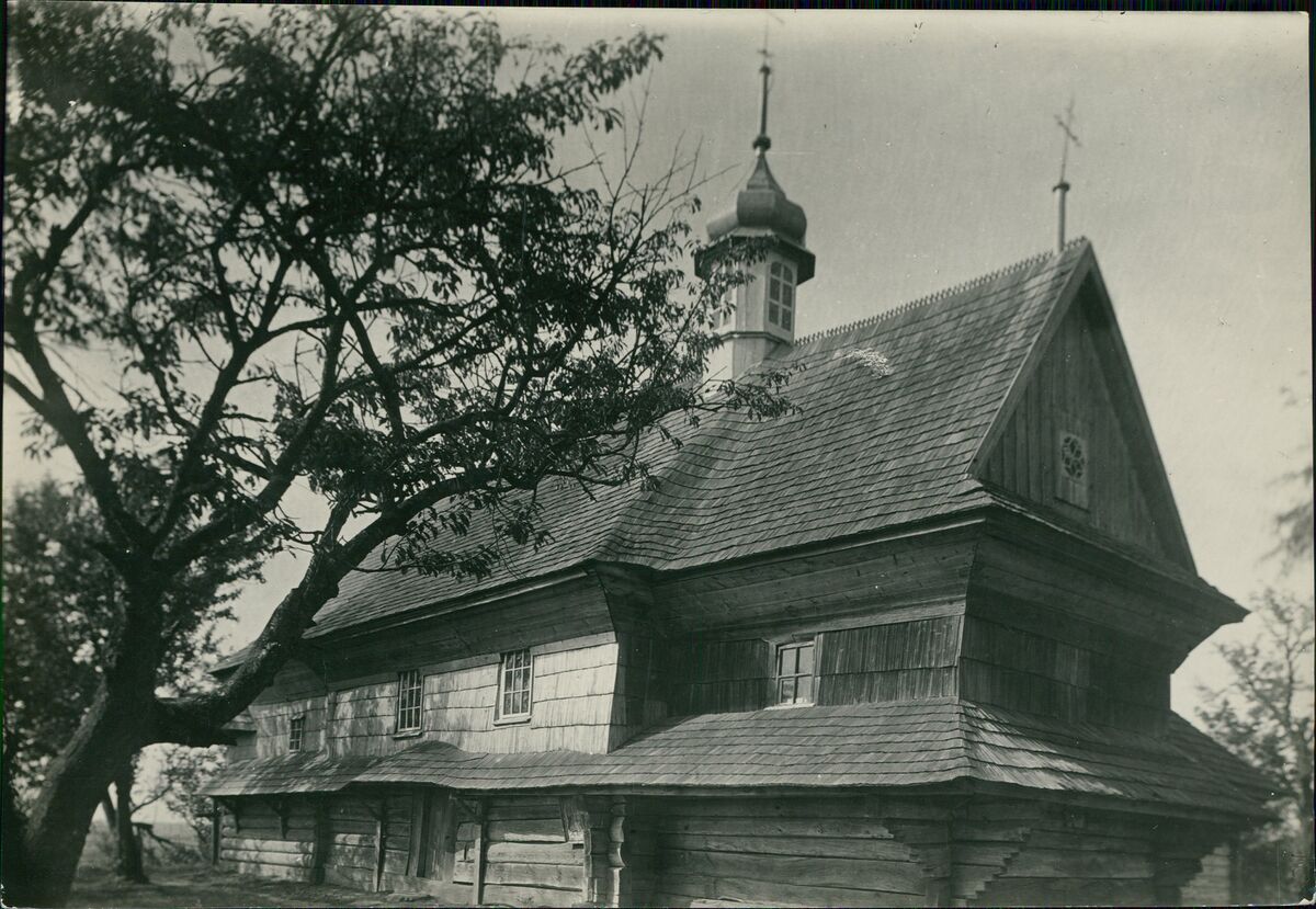 Дерев'яна церква в Голешові (1910)