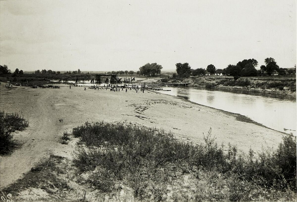 Дерев'яний міст через річку Дністер біля Залісок (1915)