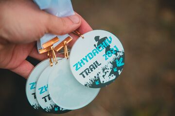 Медалі учасника змагань Zhydachiv Trail 2021