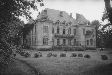 Палац Скшинських-Чарторийських в Журавно (1938) (1)