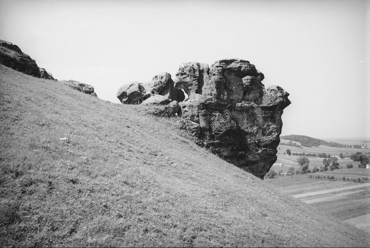 Скеля на околиці Миколаєва (1938)