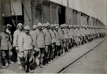 Турецькі військові в Ходорові (12-08-1916) (1)
