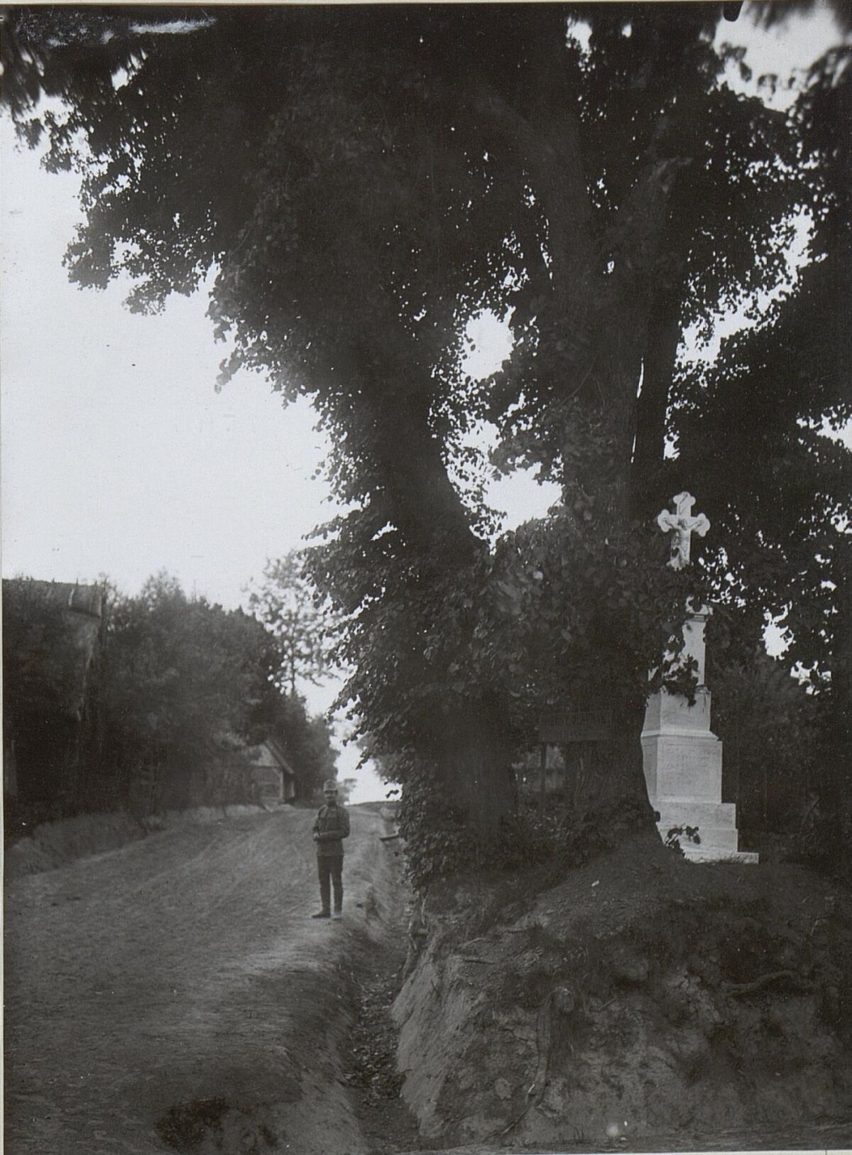 Хрест на розвилці Бортники-Буковина (2)